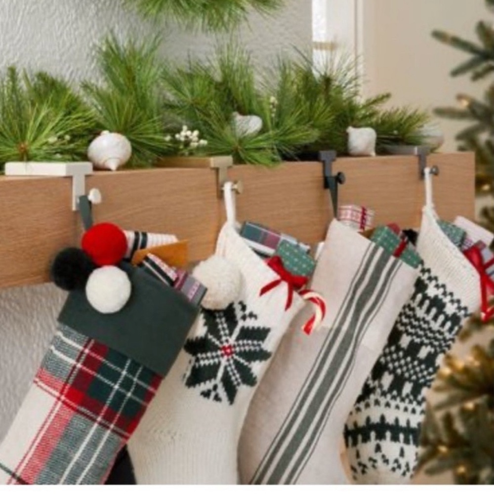 NWT, Hearth & Hand Holiday Stocking Holder white - Picture 2 of 3